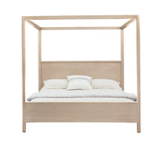 Curva Bedroom Poster Bed