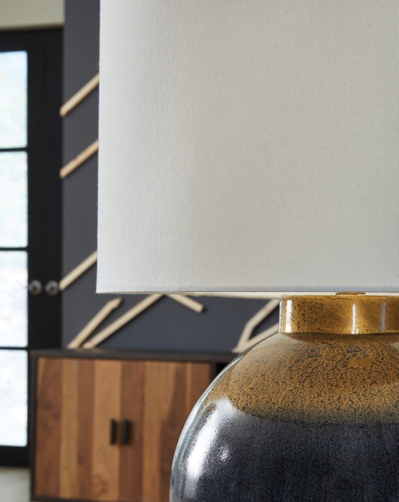 AshleyAdara Table Lamps