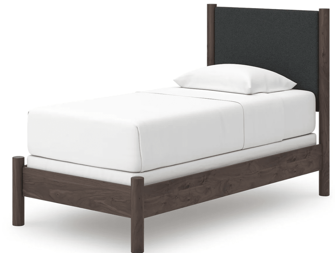 AshleyAshely PCB2614 Pamytta - Upholstered Panel Bed - Brown