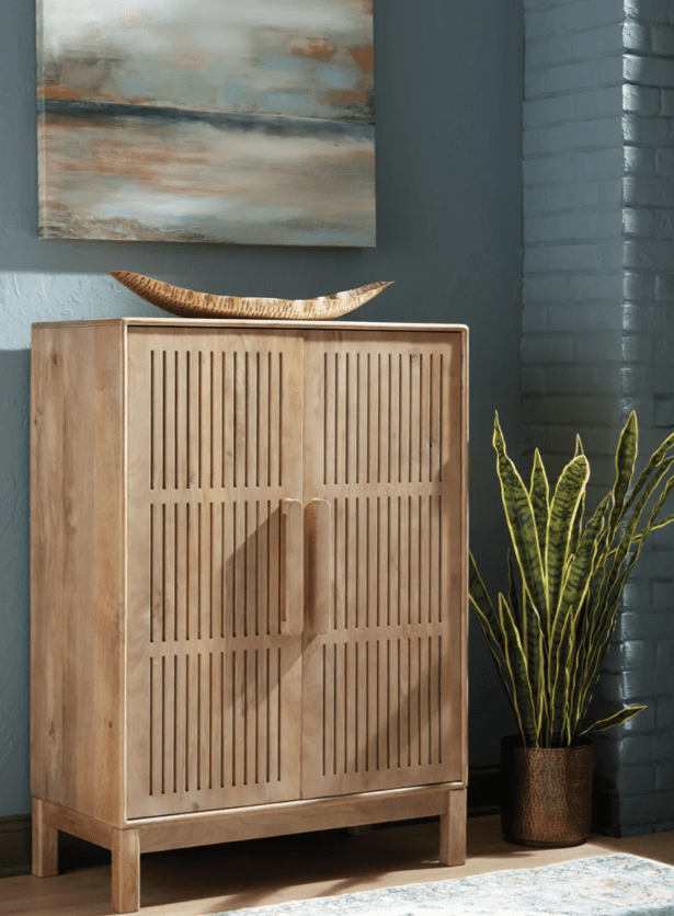 AshleyAshley A4000698 Pellamour - Bar Cabinet - Natural Brown