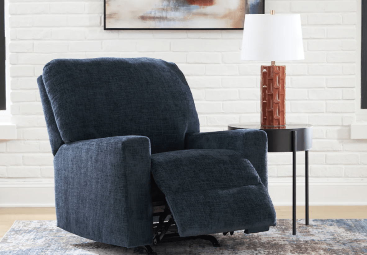 AshleyAshley Aviemore - 24303 - Sofa, Loveseat, Rocker Recliner, Ottoman - Ink