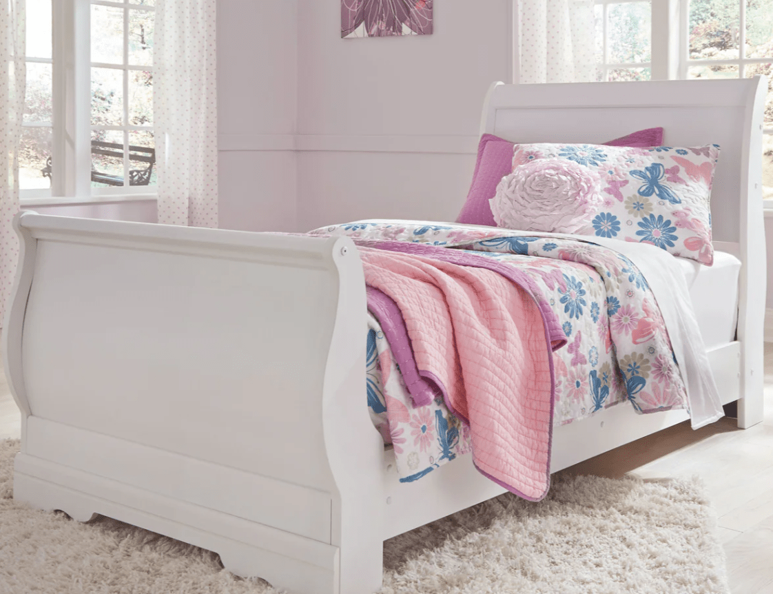 AshleyAshley B129 Anarasia - Sleigh Bed - White