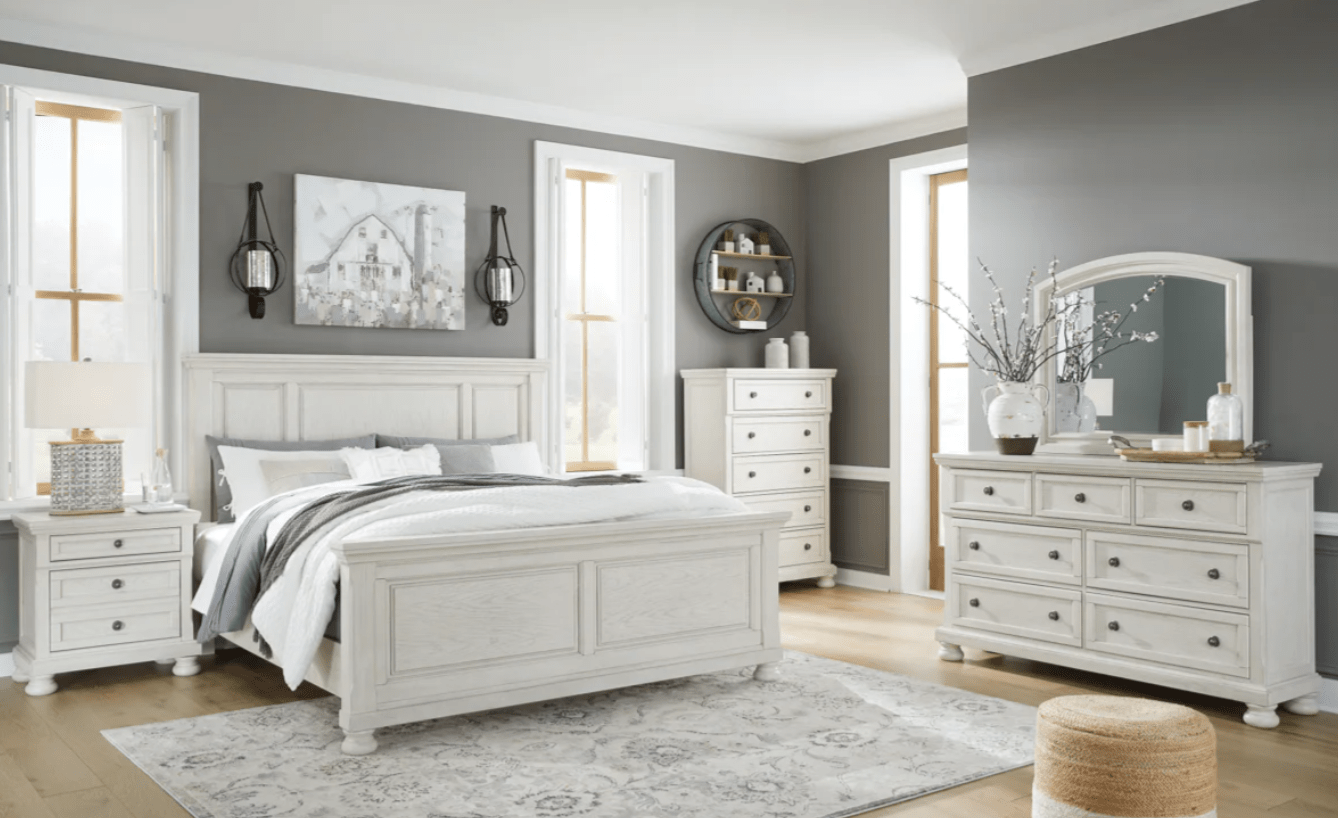 AshleyAshley B742 Robbinsdale - Panel Bed - Antique White
