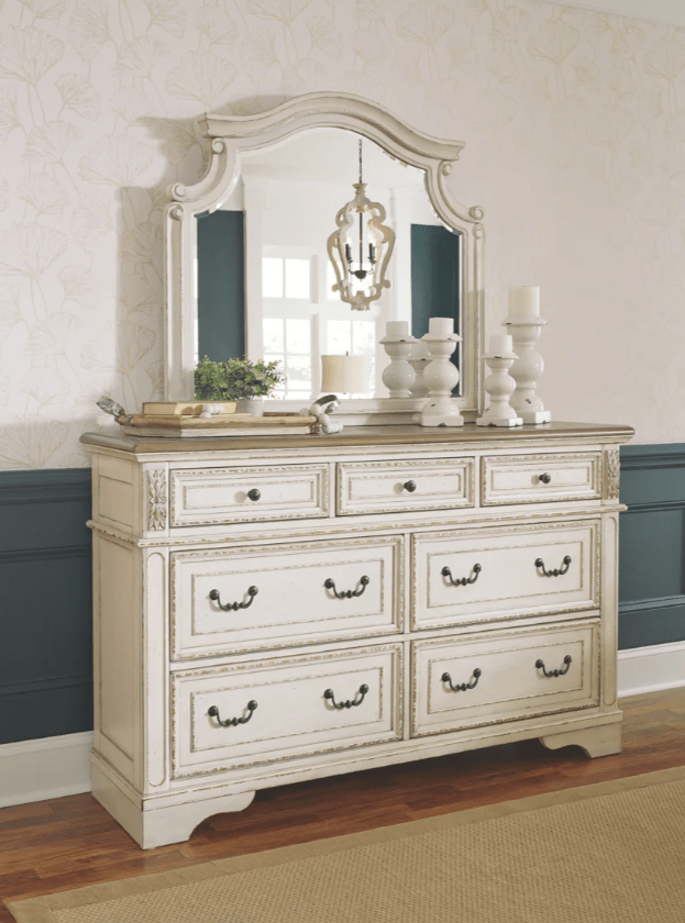 AshleyAshley B743 Realyn - Upholstered Sleigh Bed - Two - tone