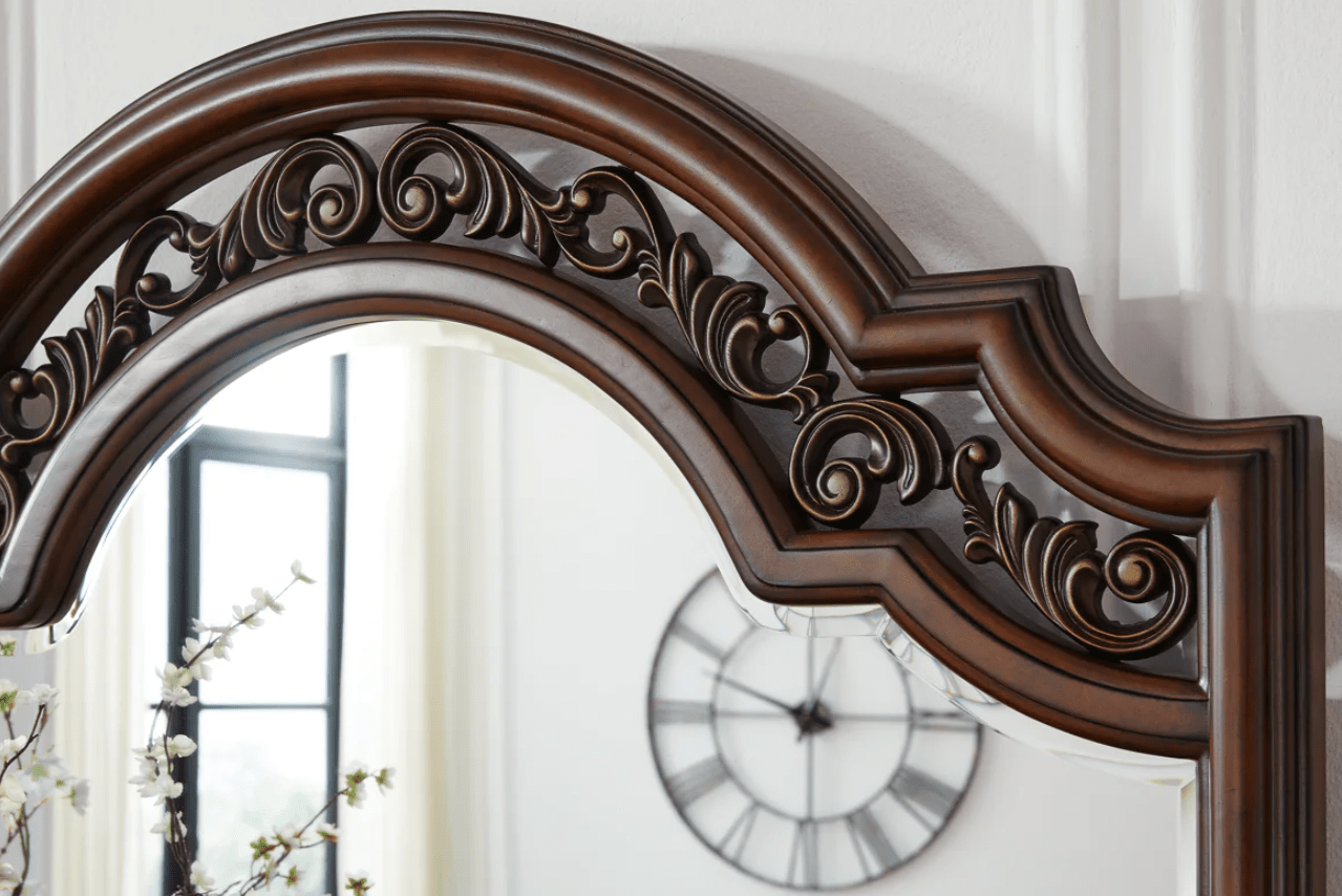 AshleyAshley B764 Lavinton - Poster Bed - Brown