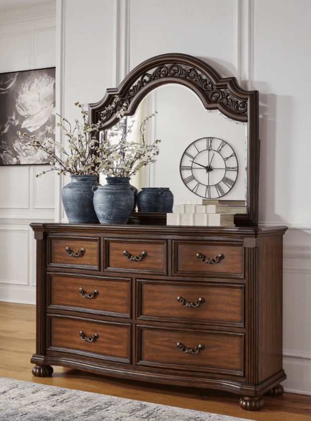AshleyAshley B764 Lavinton - Poster Bed - Brown