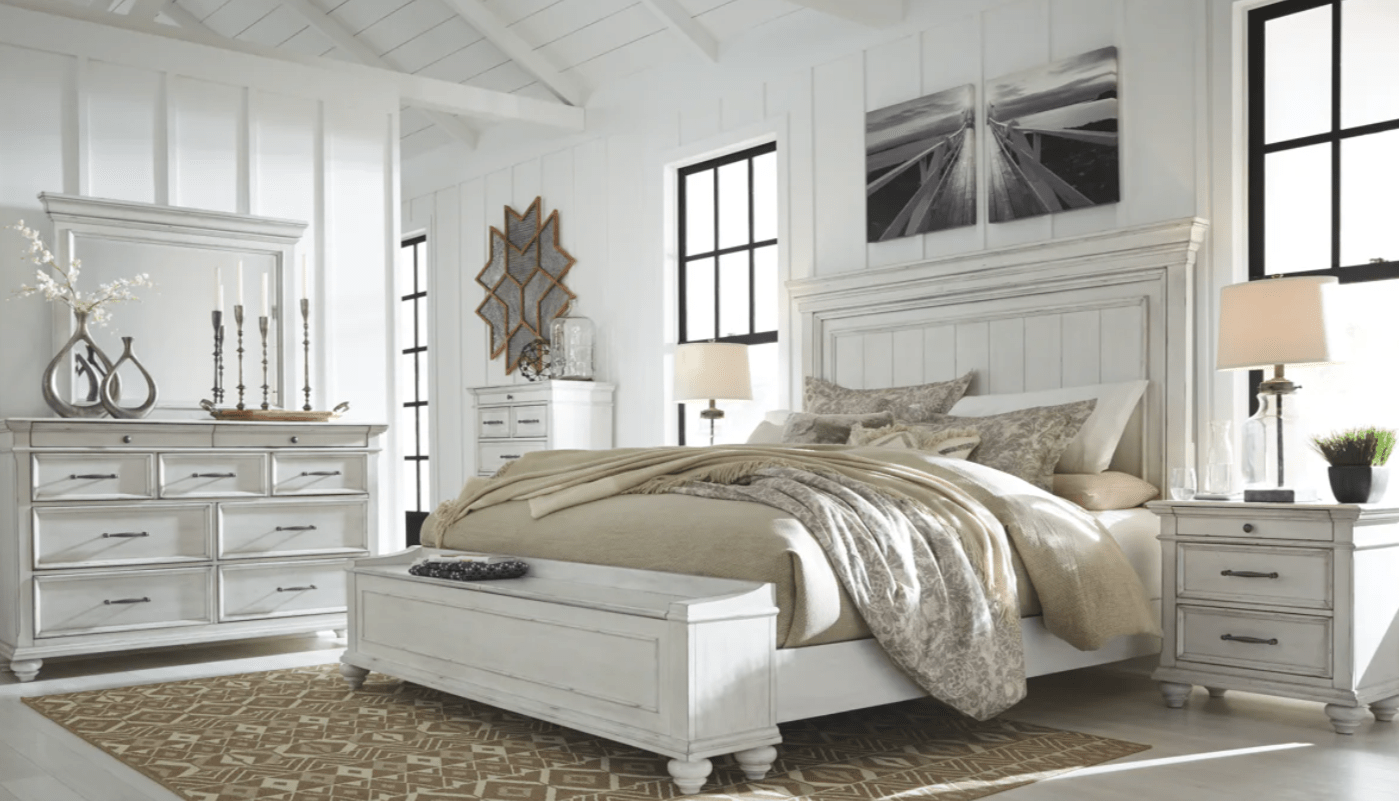 AshleyAshley B777 Kanwyn - Panel Bed with Storage Bench - Whitewash