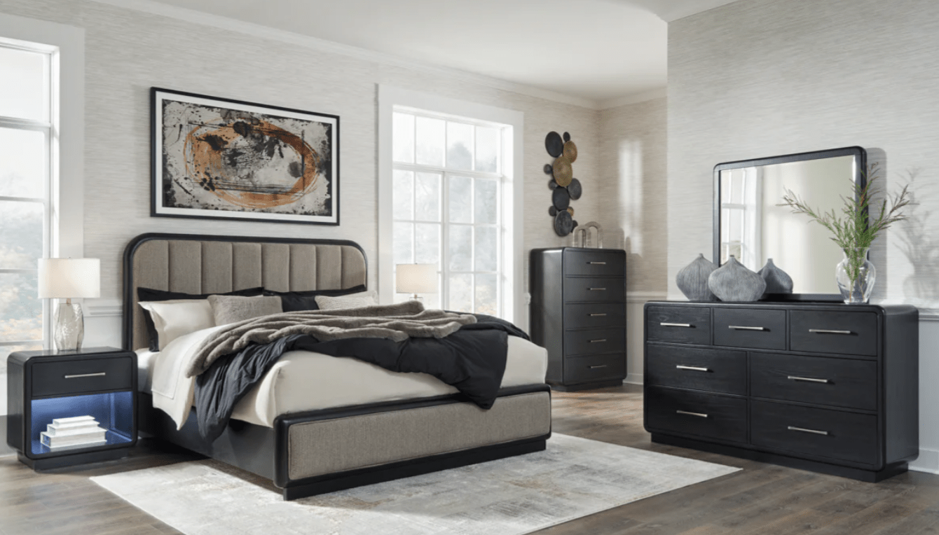 AshleyAshley B821 owanbeck - Upholstered Panel Bed - Gray / Black