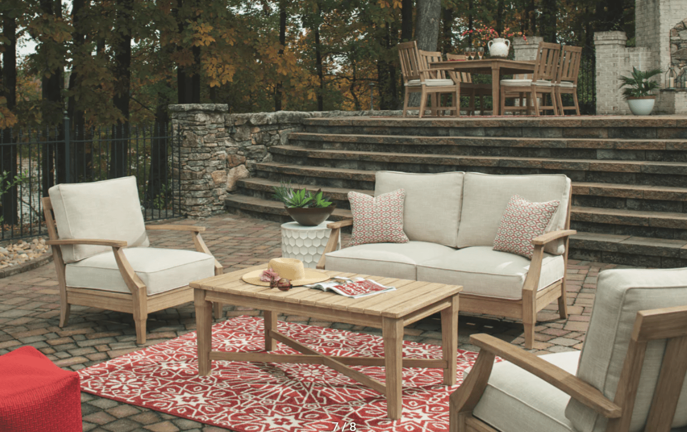 AshleyAshley Clare View - Loveseat w/Cushion - Beige P801 - 835