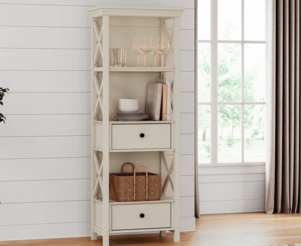 AshleyAshley D647 - 76 Display Cabinet - Antique White