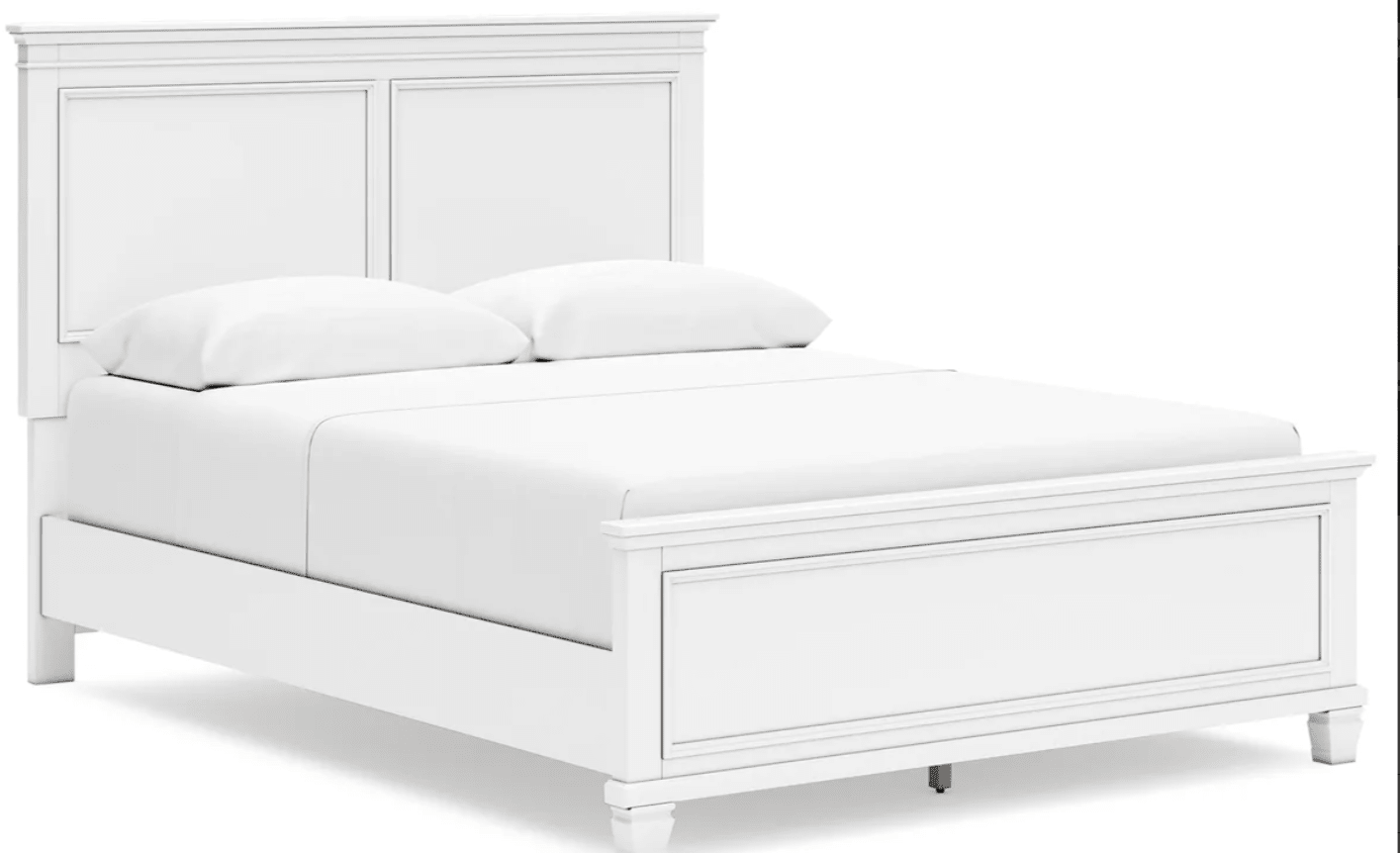 AshleyAshley Fortman - Panel Bed - B680