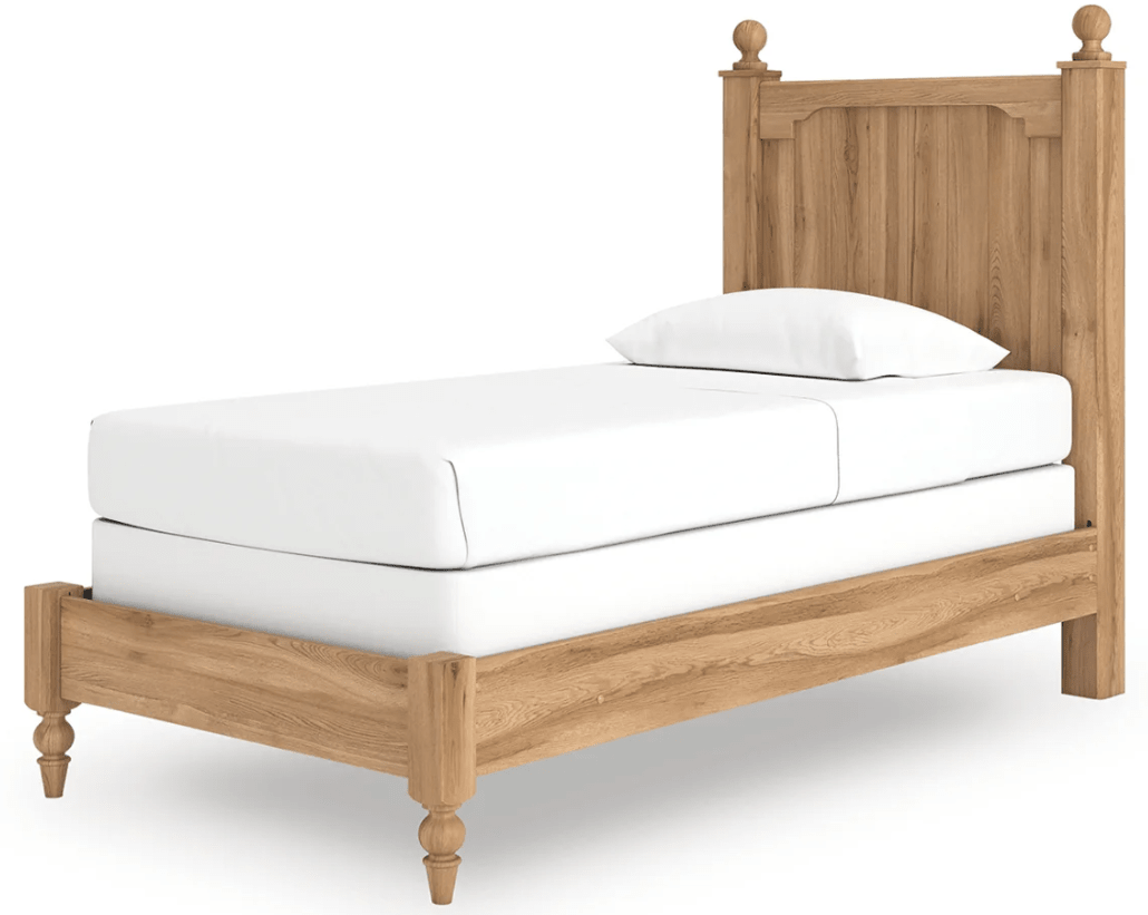 AshleyAshley PCB1075 Aleaport - Panel Bed - Warm Brown