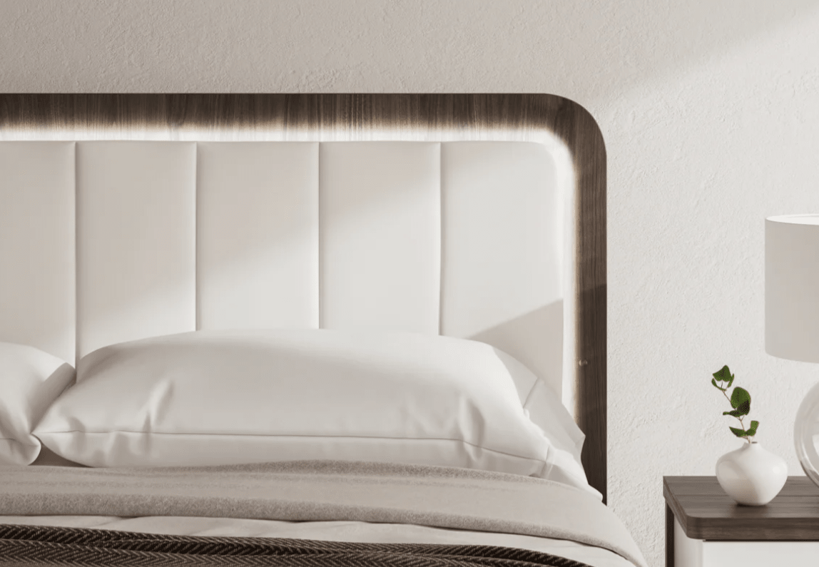 AshleyAshley PCB1108 Kendanport - Upholstered Bed - White / Brown
