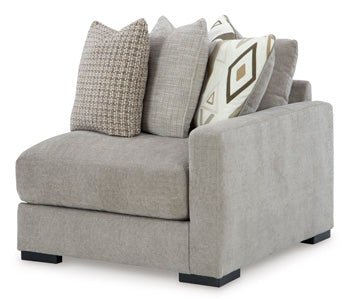 AshleyAslan Court 6 - Piece Sectional with Chaise