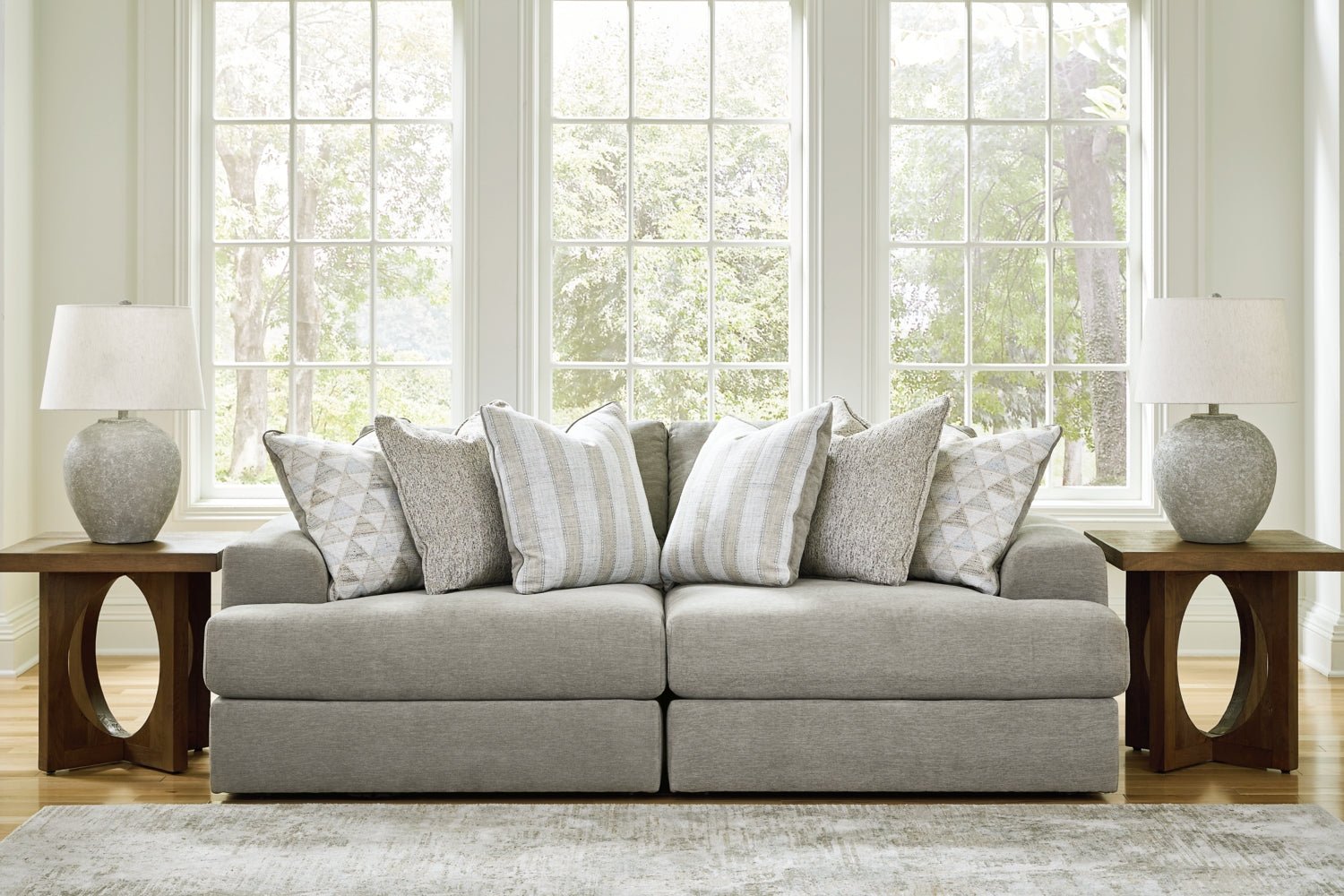 AshleyAvaliyah 2 - Piece Sectional Loveseat