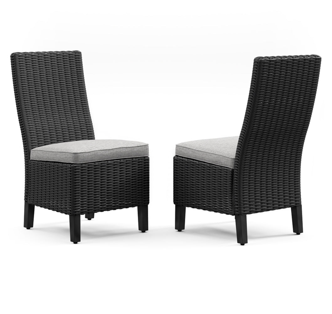 AshleyBeachcroft Outdoor Dining Set