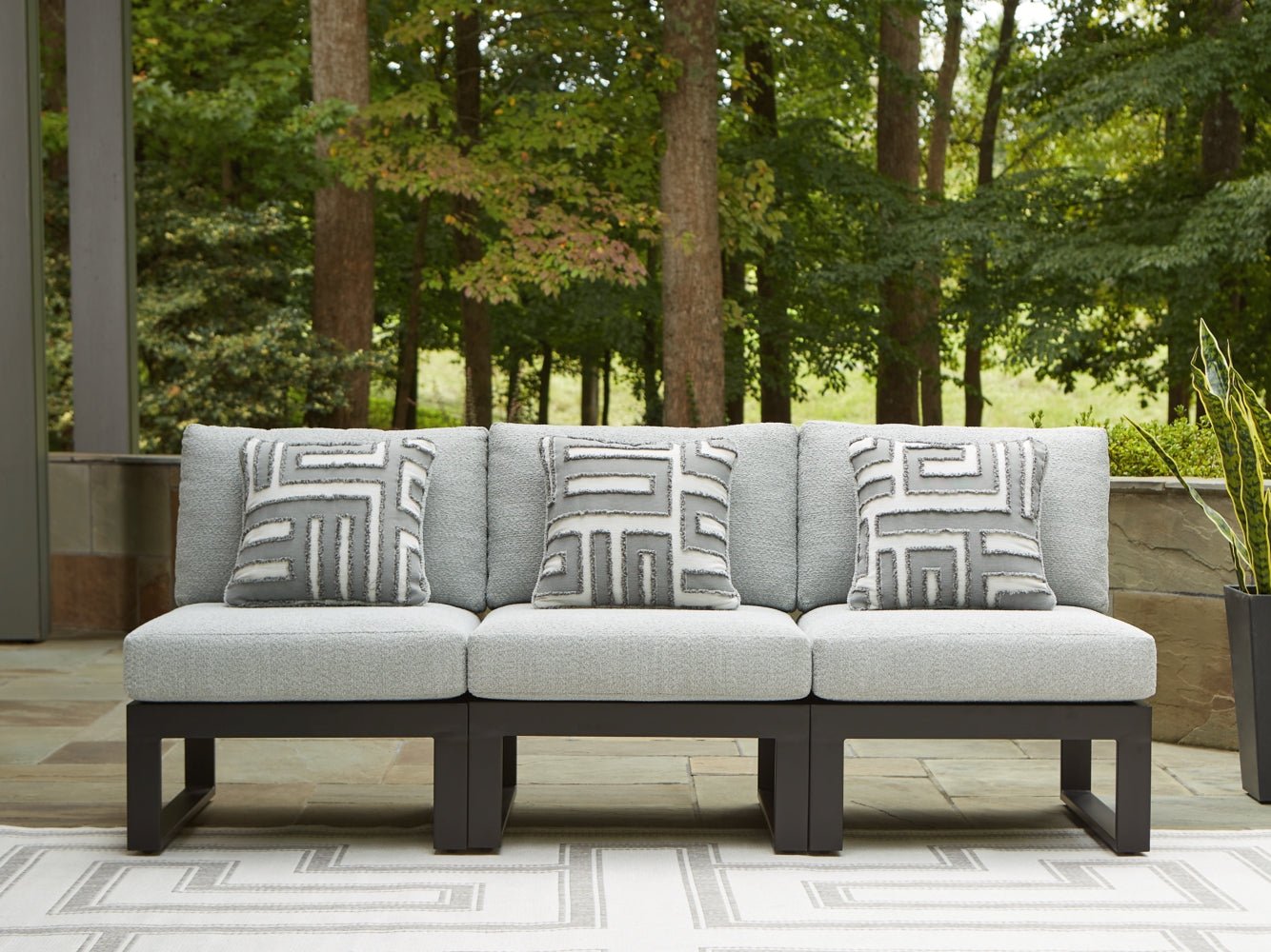 AshleyBeachloft 3 - Piece Outdoor Sectional