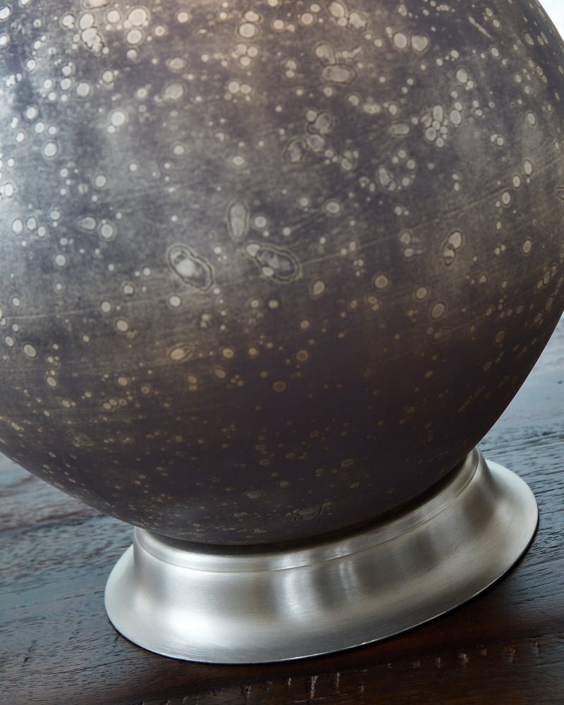 AshleyBluacy Table Lamps