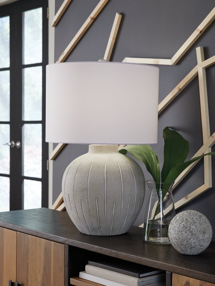 AshleyCalbert Table Lamps