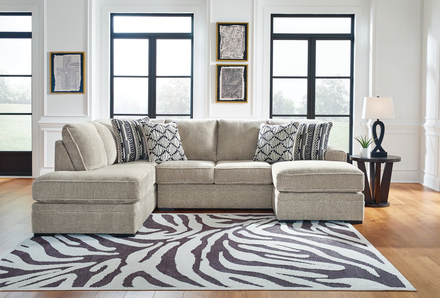 AshleyCalnita 2 - Piece Sectional with Chaise