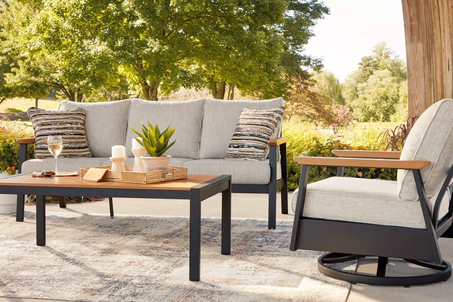 AshleyCarmel Highlands Outdoor Sofa/Chairs/Table (Set of 4)