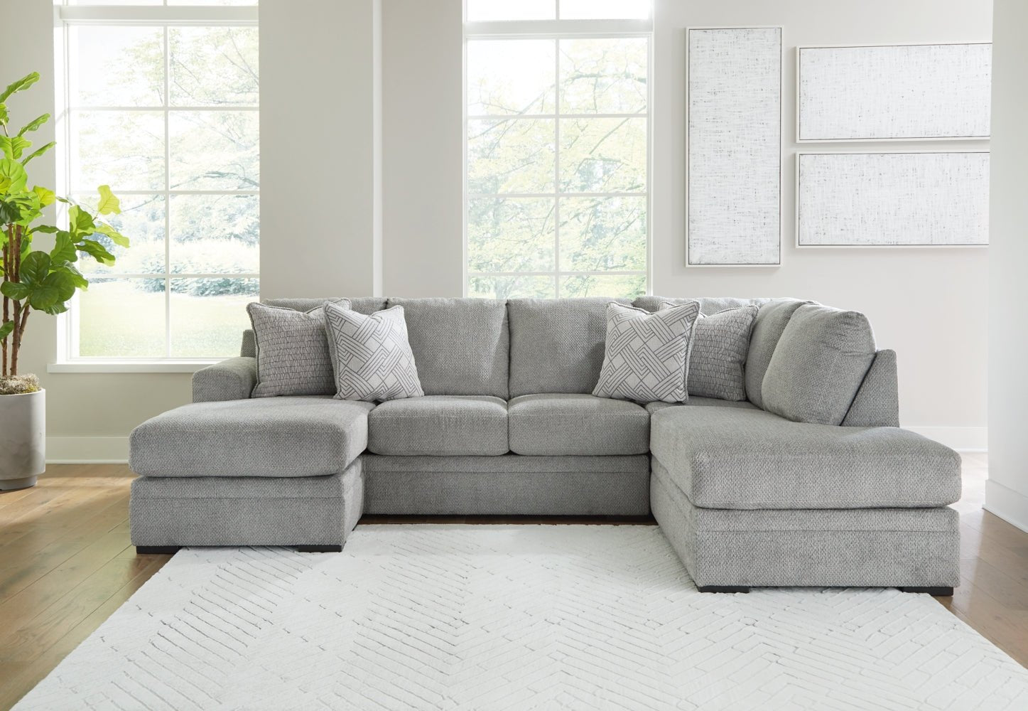 AshleyCasselbury 2 - Piece Sectional with Chaise