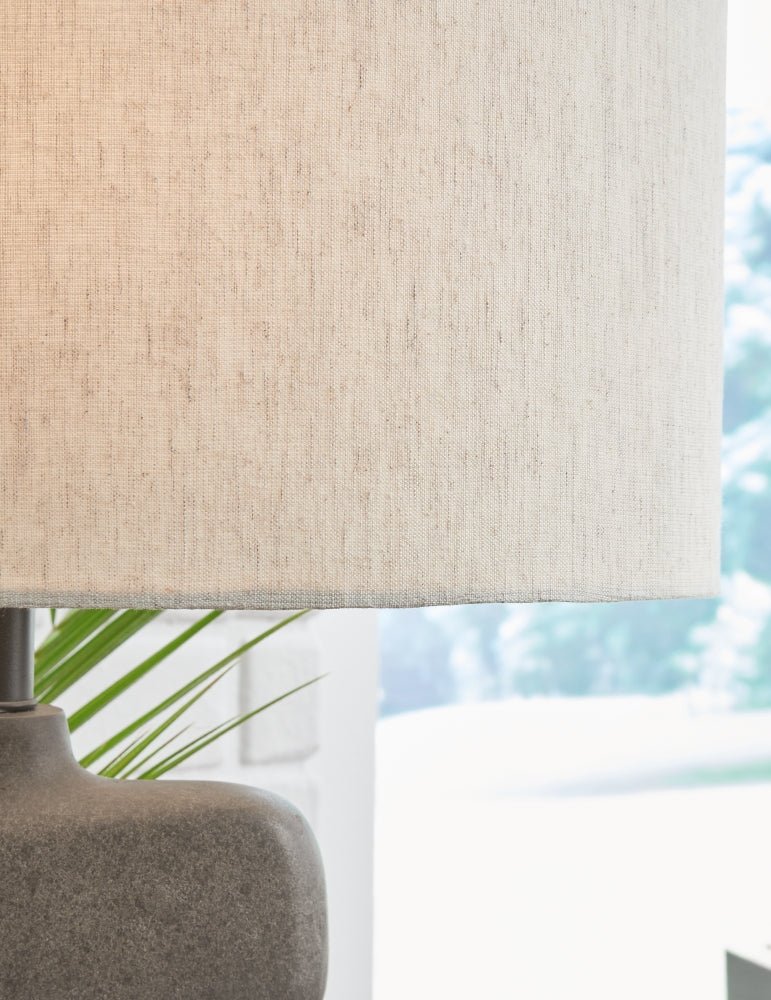 AshleyDanacy Table Lamps