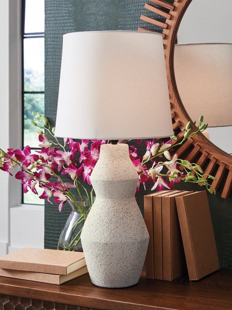 AshleyDawthorne Table Lamps