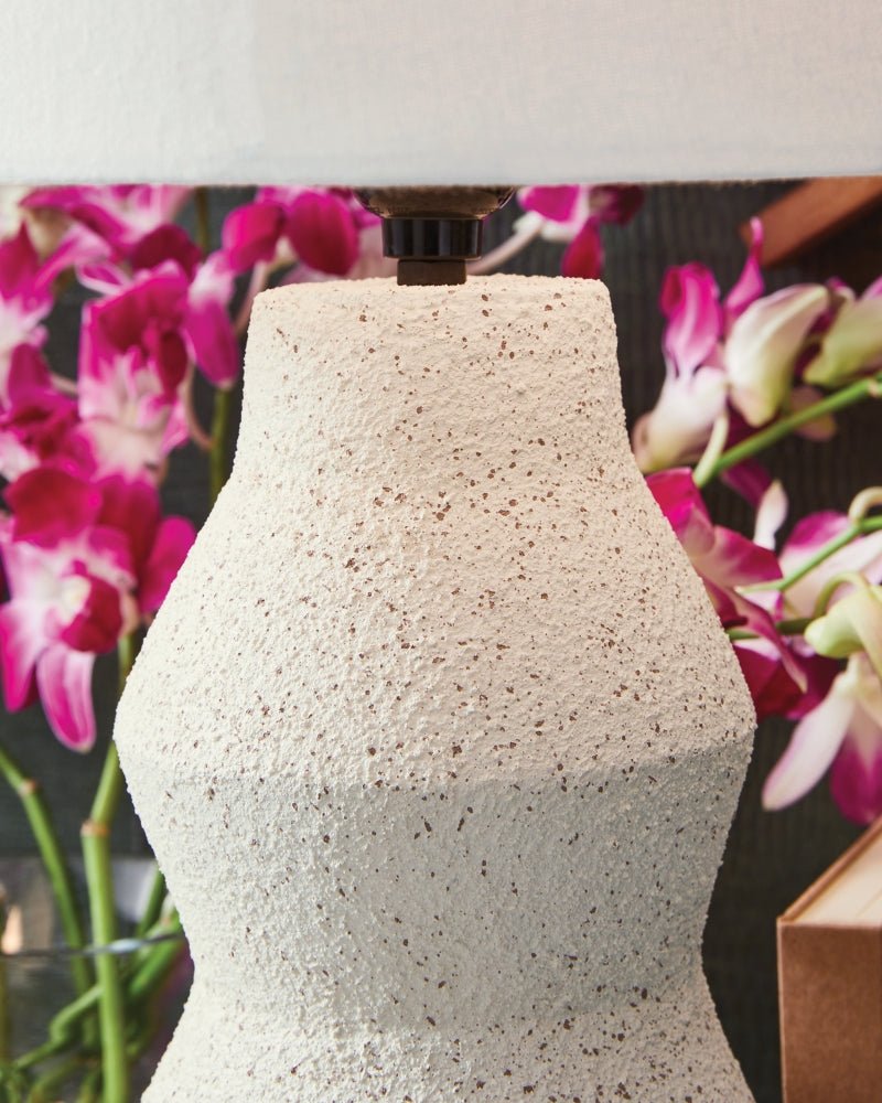 AshleyDawthorne Table Lamps