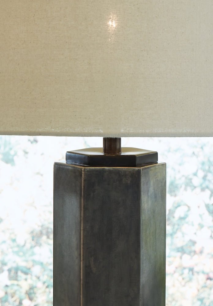 AshleyDirkton Table Lamps