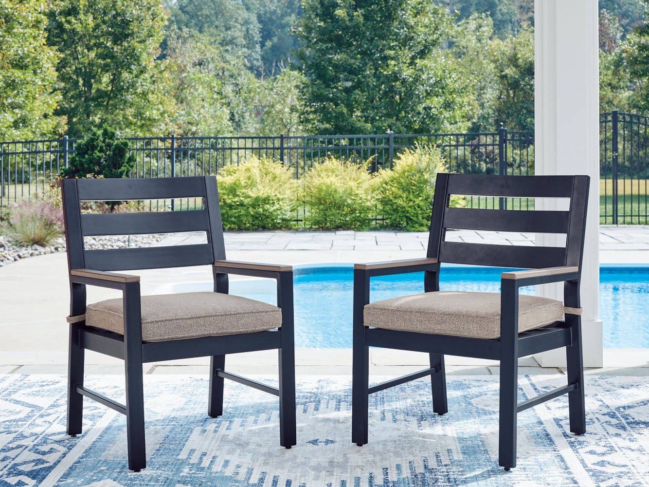 AshleyEast Beach Outdoor Arm Chair with Cushion (Set of 2)