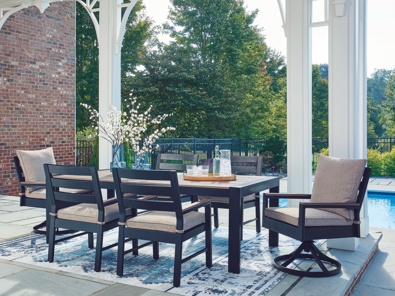 AshleyEast Beach Outdoor Dining Set