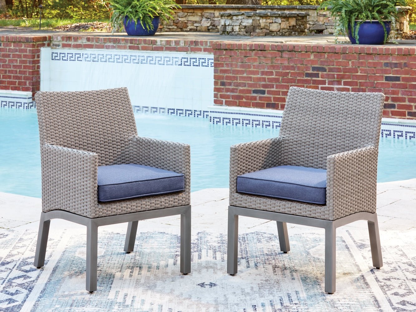 AshleyHalf Moon Beach Outdoor Arm Chair with Cushion (Set of 2)