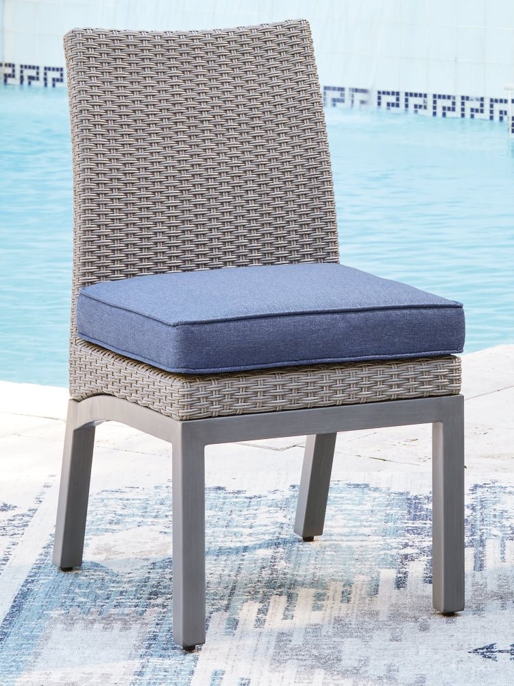 AshleyHalf Moon Beach Outdoor Side Chair with Cushion (Set of 2)