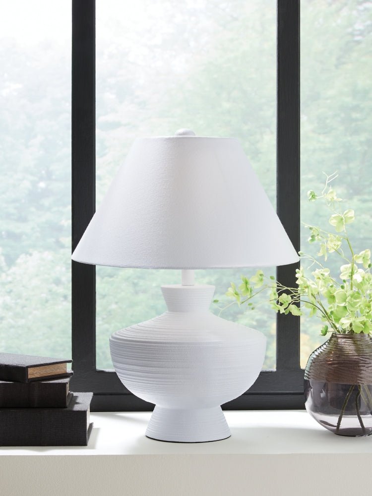 AshleyHarelwood Table Lamps