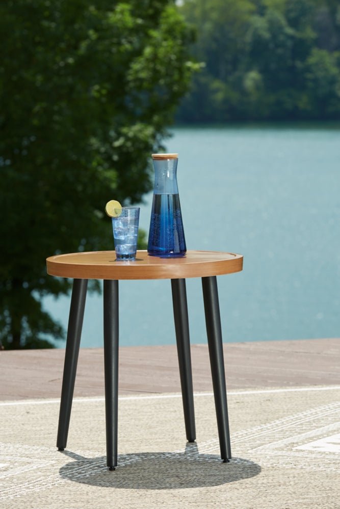 AshleyHorizon Hall Outdoor End Table