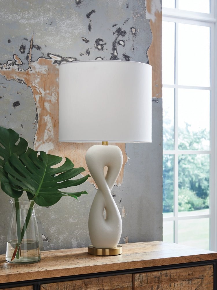 AshleyJudrich Table Lamps