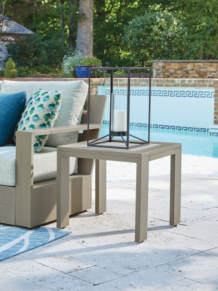 AshleyKimpton Isle Outdoor End Table