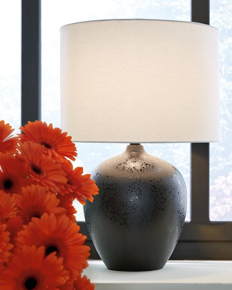 AshleyLadstow Table Lamps