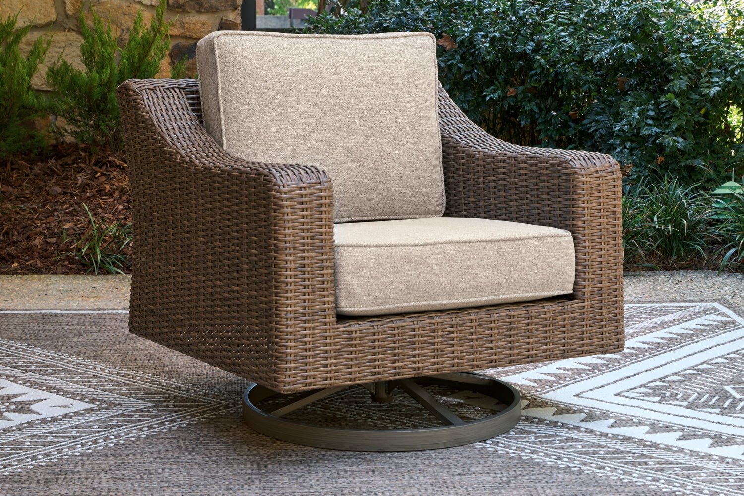 AshleyLaguna Heights 2 Outdoor Swivel Lounge Chairs