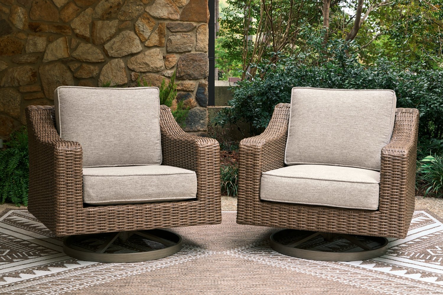 AshleyLaguna Heights Outdoor Sofa with 2 Lounge Chairs