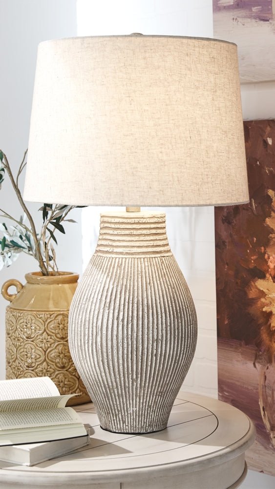 AshleyLayal Table Lamps