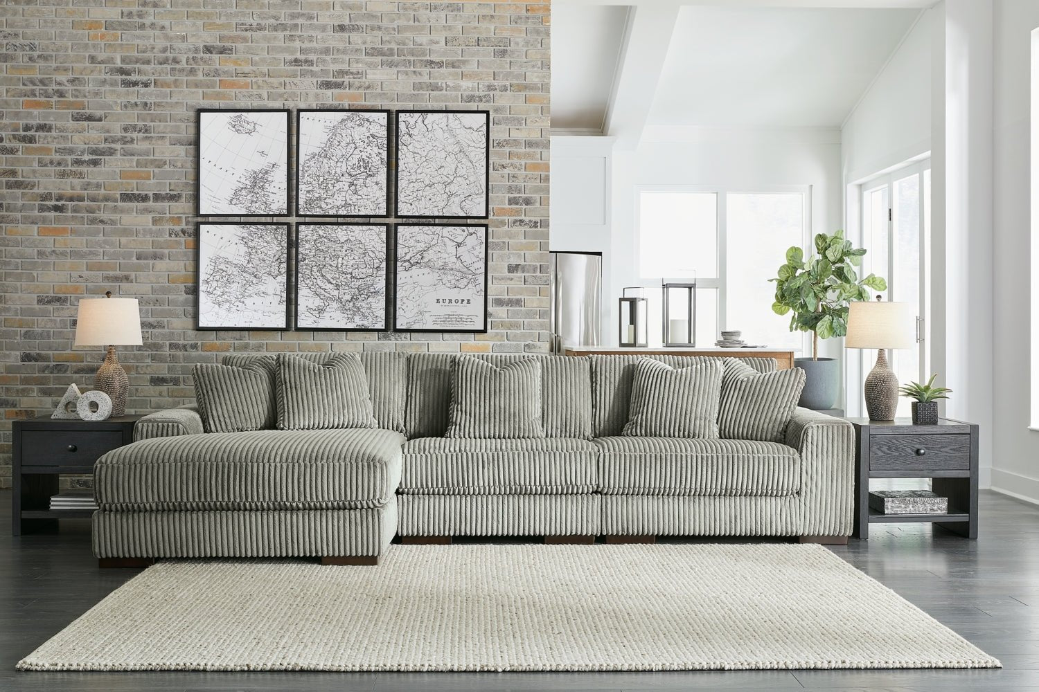 AshleyLindyn 3 - Piece Sectional with Chaise
