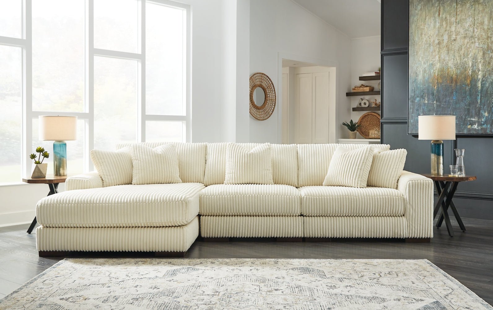 AshleyLindyn 3 - Piece Sectional with Chaise