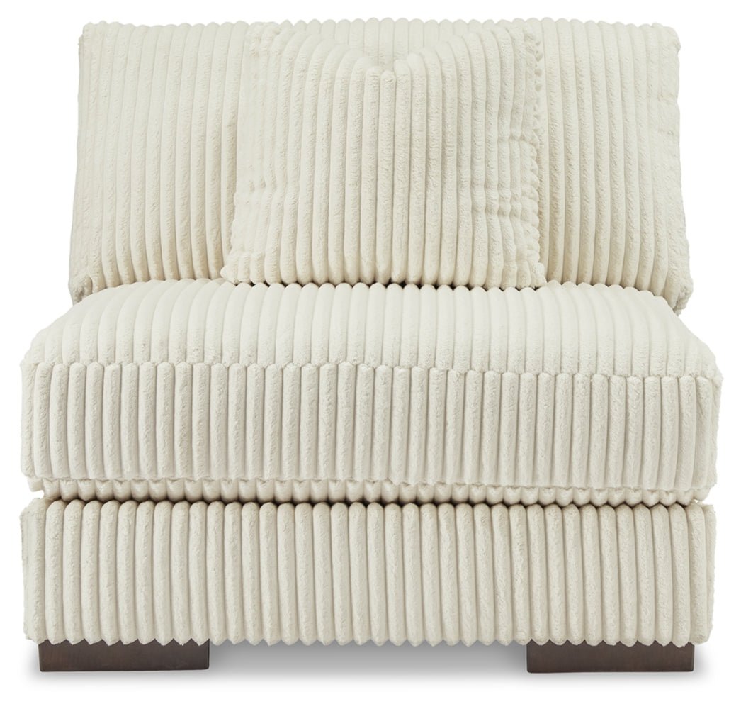 AshleyLindyn 4 - Piece Sectional with Chaise