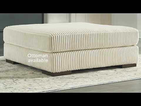 AshleyLindyn 4 - Piece Sectional with Chaise