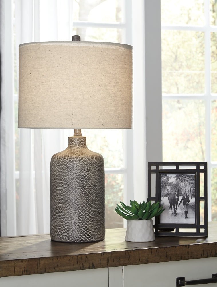 AshleyLinus Table Lamps