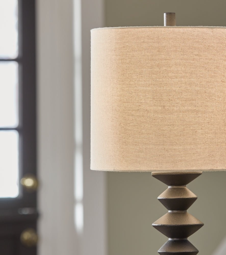 AshleyLuanndon Table Lamps
