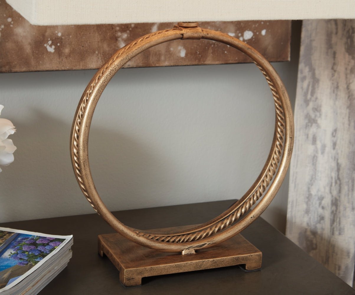 AshleyMahala Table Lamps