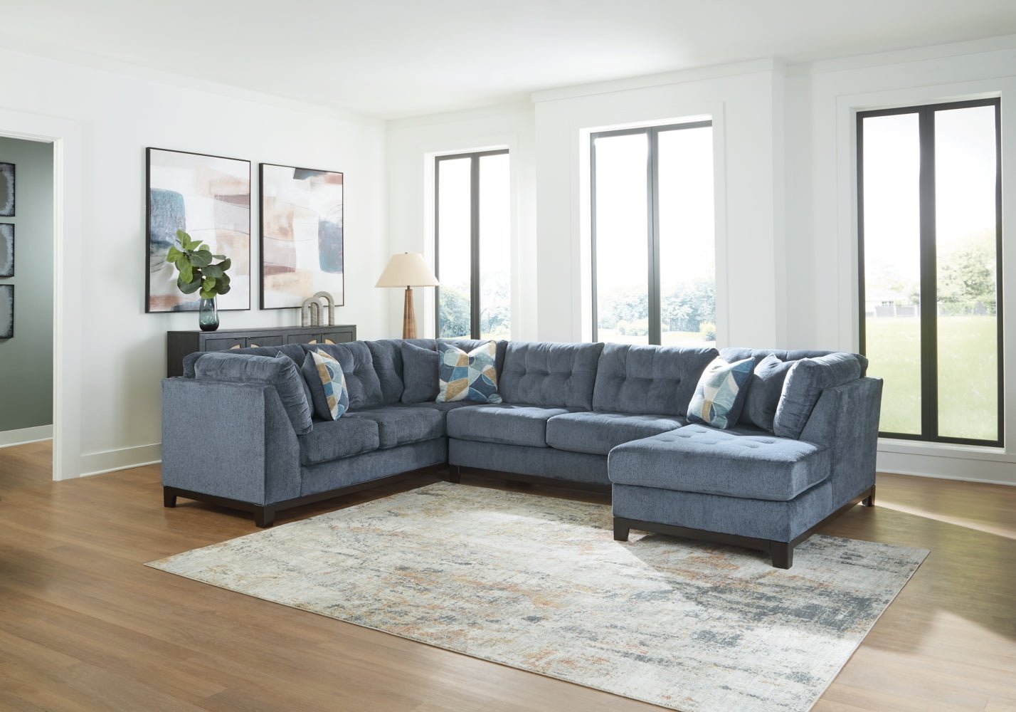 AshleyMaxon Place 3 - Piece Sectional with Chaise